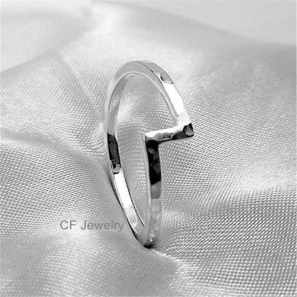 1.5mm Hammered Architecture Ring Si..